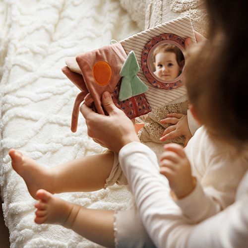 Мягкая развивающая книга на коляску от Babyono, Кролик Каро 1684 фото