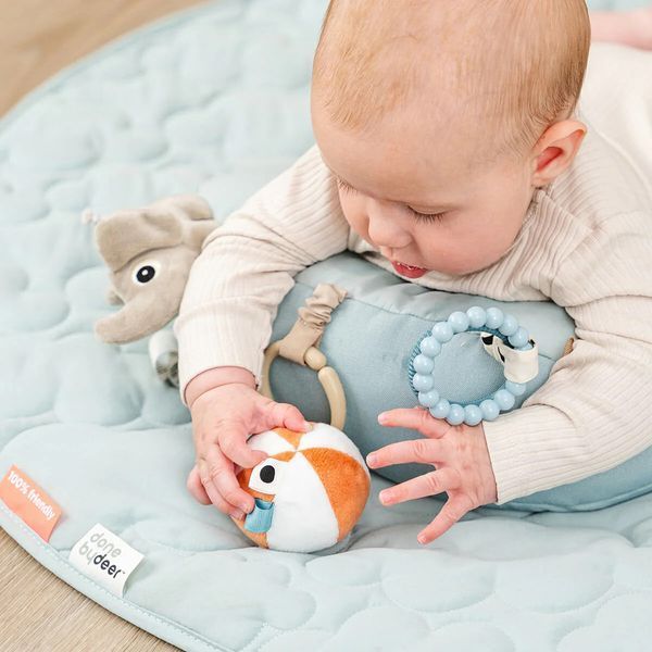 Подушка для Tummy Time Playground від Done by deer, Блакитна 4153702 фото